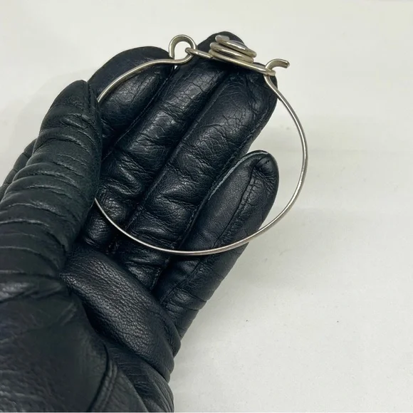 Vintage Silver Bangle Bracelet with enclosed Blue Stone Gemstone - Picture 5 of 6